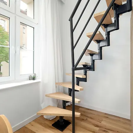 Stylish Studio Near The Market Square Poznan Garbary 62 By Heyrent *