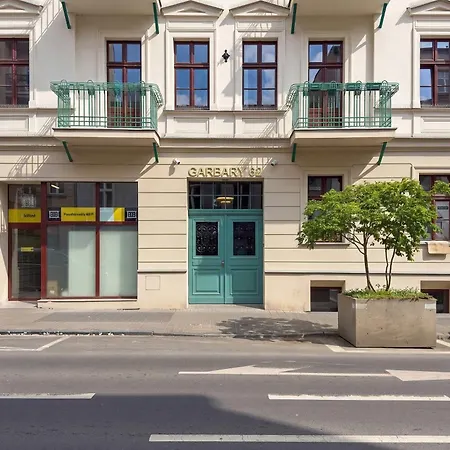 Апартаменты Stylish Studio Near The Market Square Poznan Garbary 62 By Heyrent